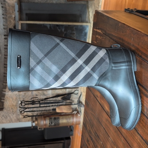 Burberry Clemence House Check Rain Boots - Picture 1 of 16